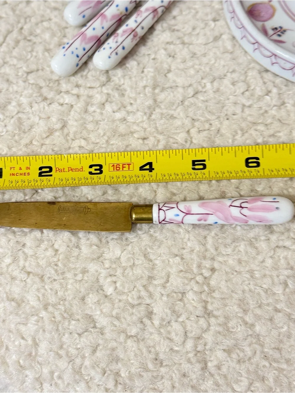 Antique Stahl Bronce Victorian Porcelain & Brass Fruit Dessert Knife Set Caddy
